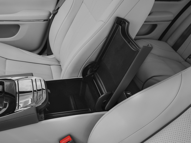 2016 Jaguar XJ R-Sport