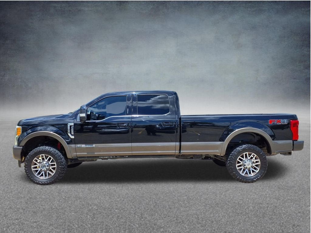 2017 Ford Super Duty F-250 SRW Lariat