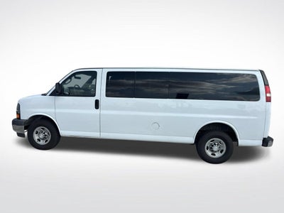 2017 Chevrolet Express Passenger 3500 LT