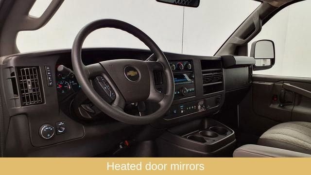 2025 Chevrolet Express Cargo 3500 WT