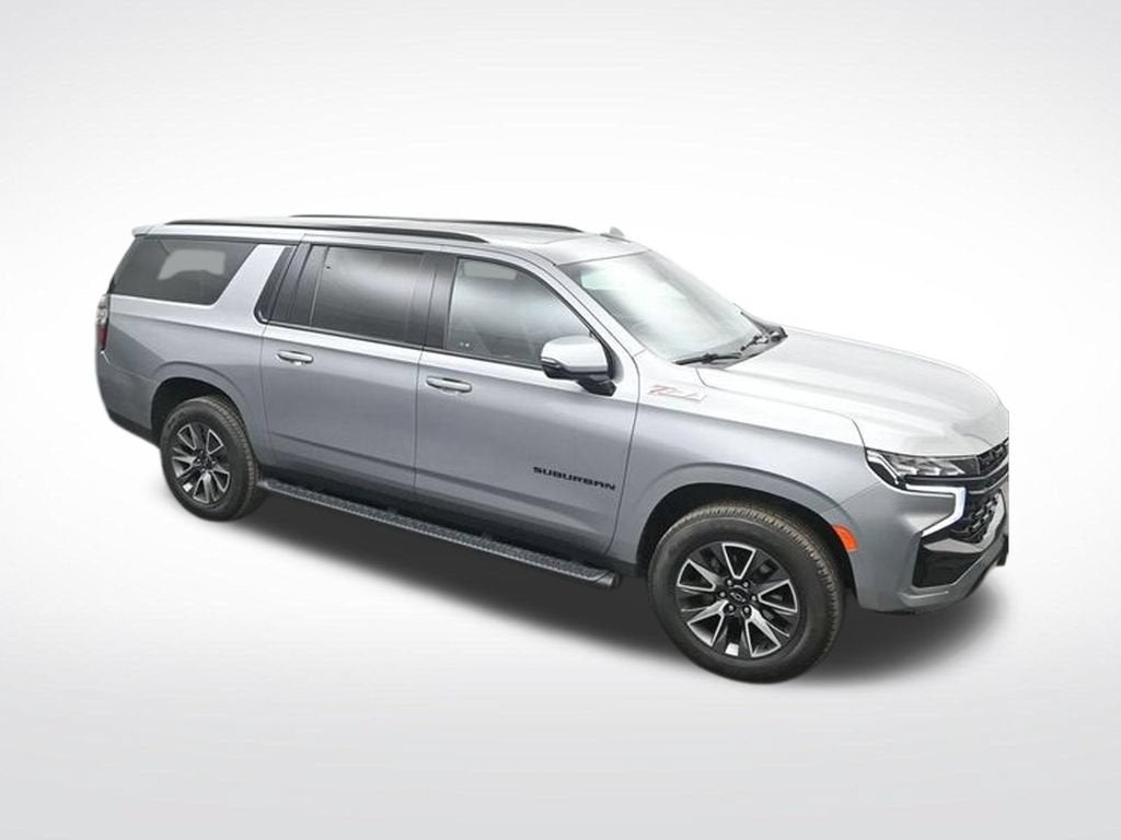 2025 Chevrolet Suburban LT