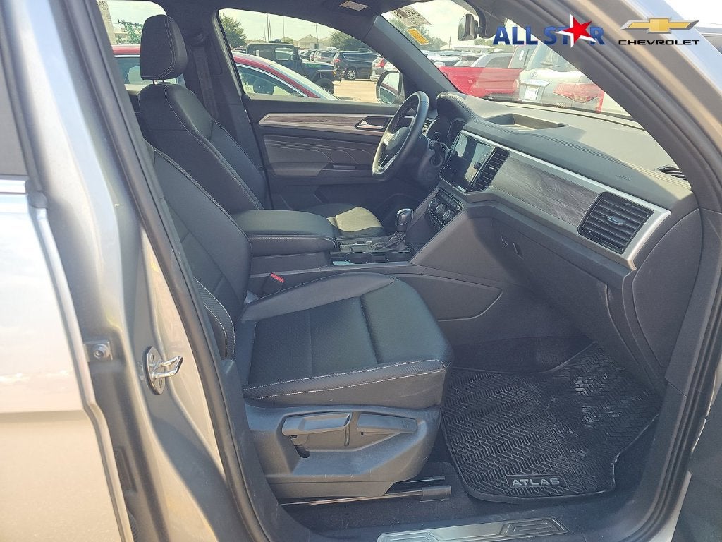 2023 Volkswagen Atlas Cross Sport 3.6L V6 SE w/Technology