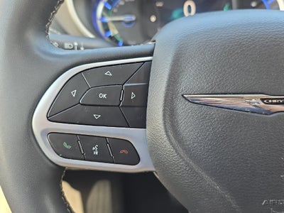 2023 Chrysler Pacifica Hybrid Touring L