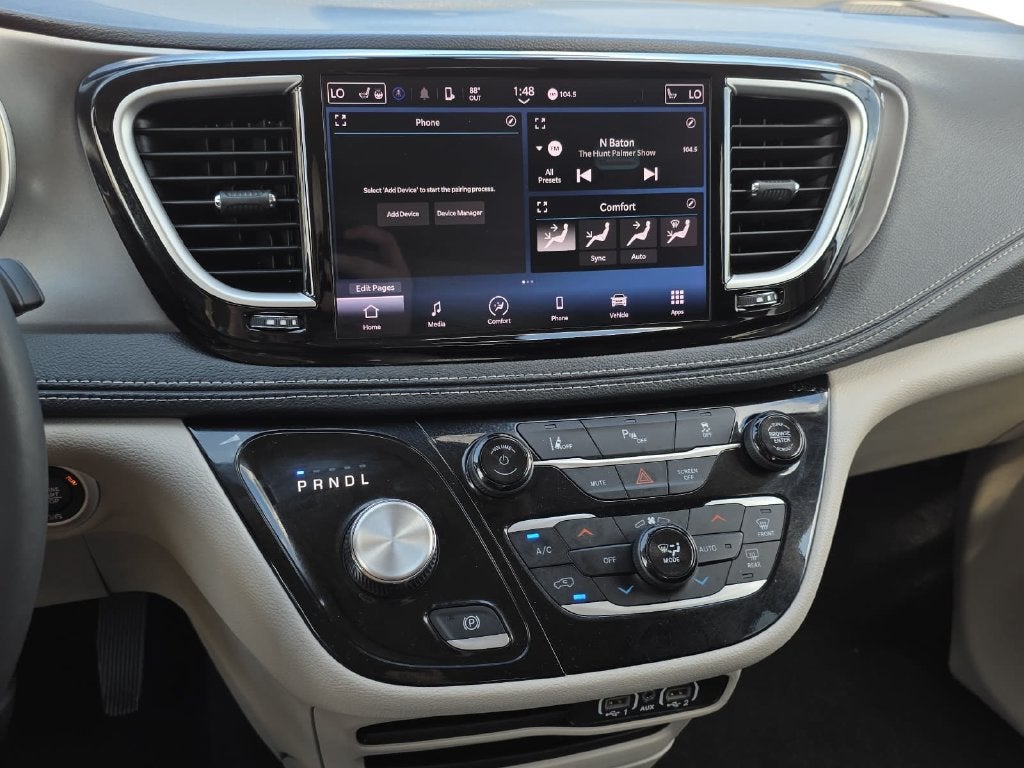 2023 Chrysler Pacifica Hybrid Touring L