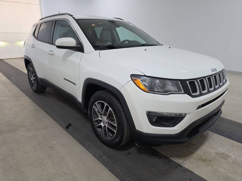 2019 Jeep Compass Latitude w/Sun/Wheel Pkg