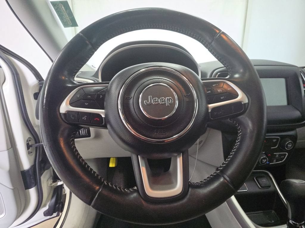 2019 Jeep Compass Latitude w/Sun/Wheel Pkg