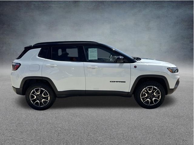 2025 Jeep Compass Trailhawk