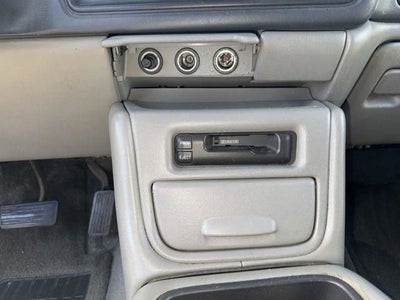 2002 Chevrolet Suburban LT