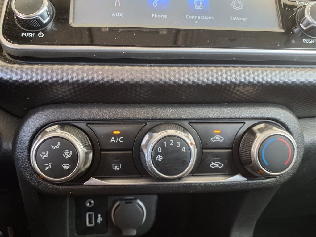 2020 Nissan Kicks S