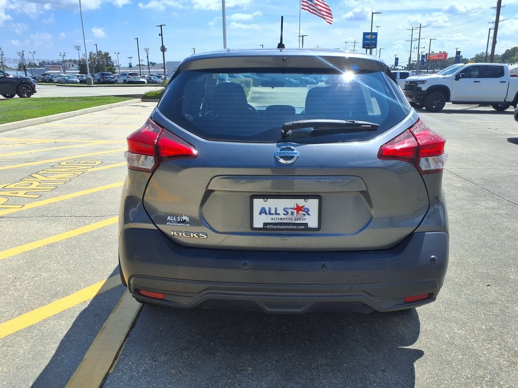 2020 Nissan Kicks S