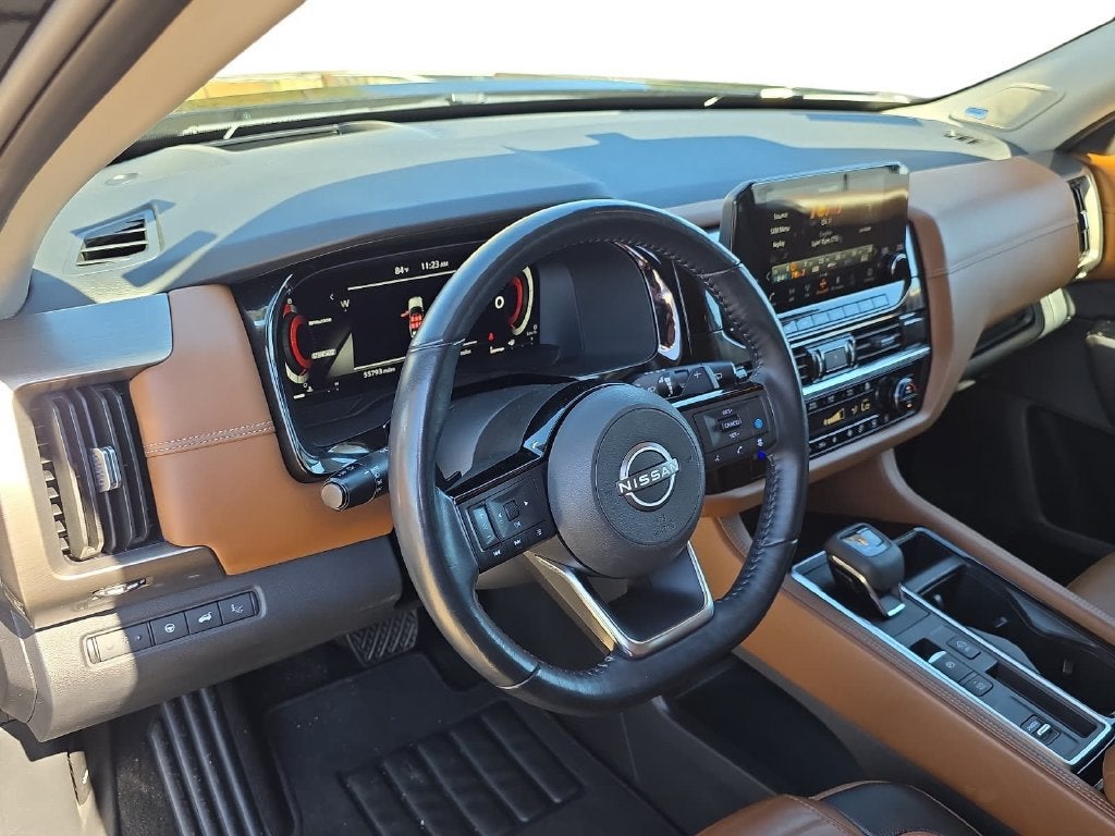 2023 Nissan Pathfinder Platinum
