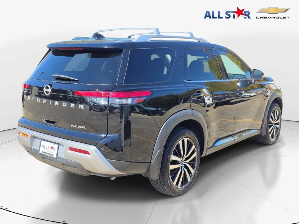 2023 Nissan Pathfinder Platinum