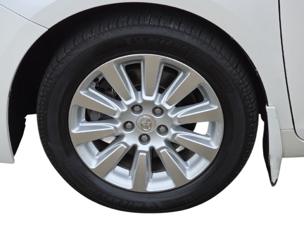 2011 Toyota Sienna XLE AAS