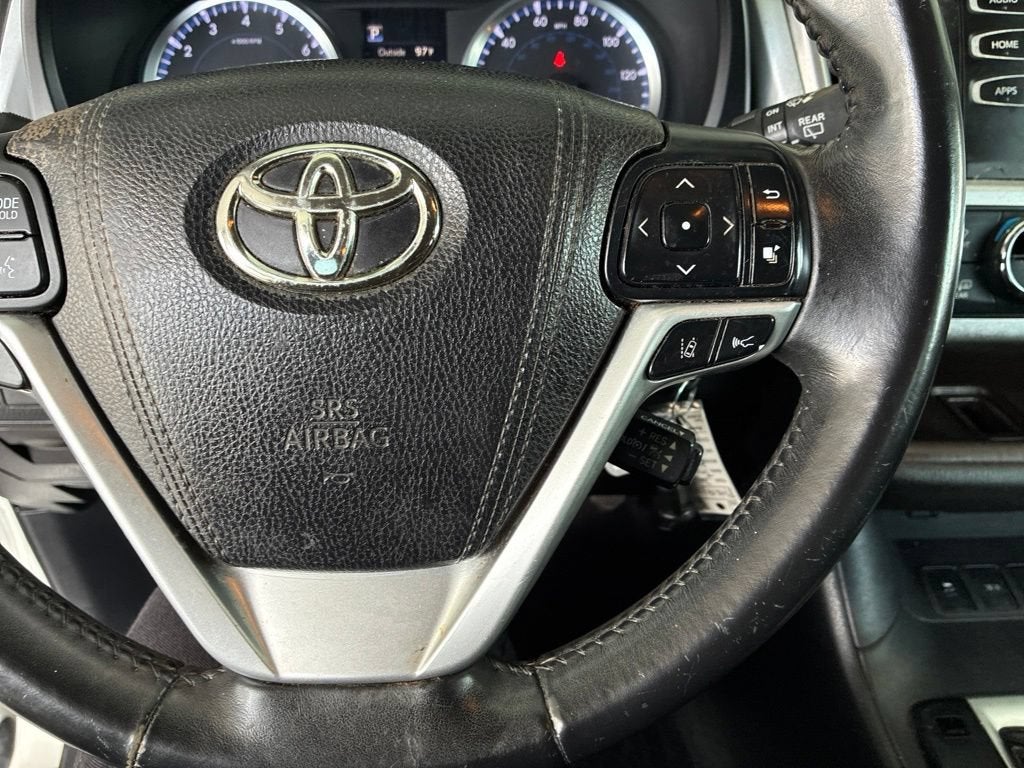 2017 Toyota Highlander LE