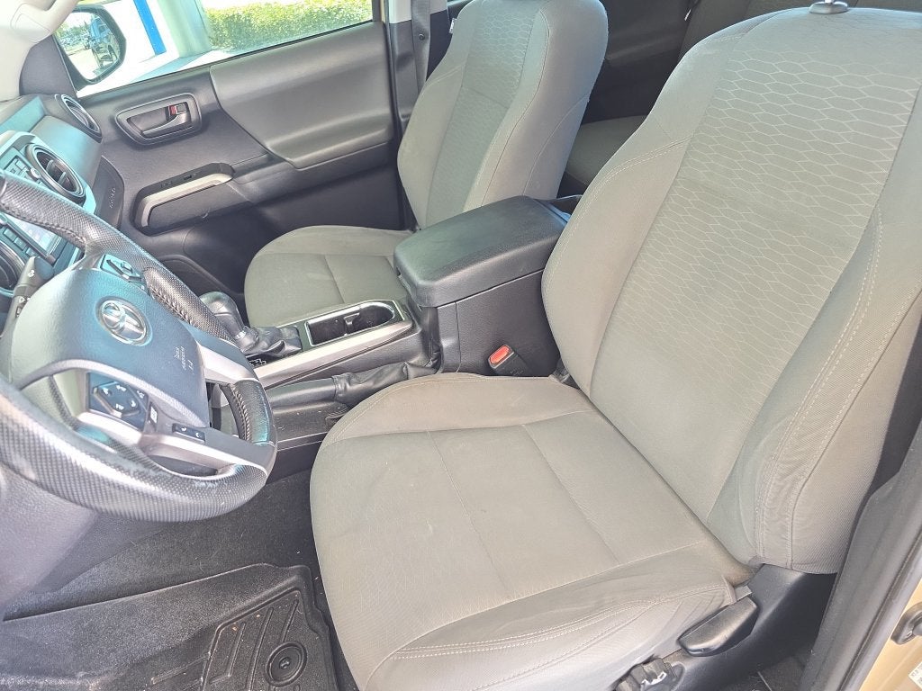 2016 Toyota Tacoma SR5