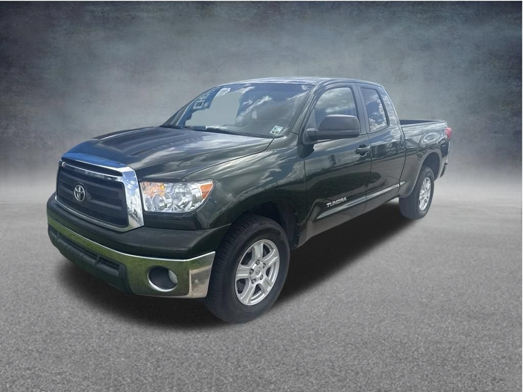 2013 Toyota Tundra 4WD Truck GRADE