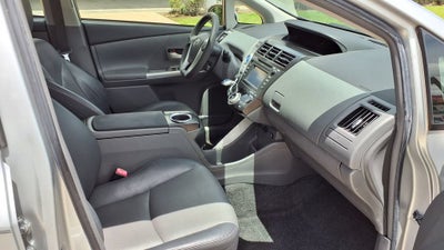 2012 Toyota Prius v Two
