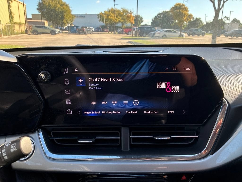2025 Chevrolet Trax LT
