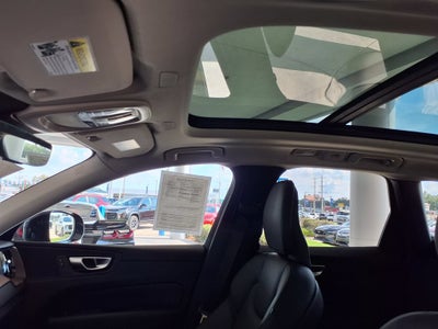 2024 Volvo XC60 Plus Dark Theme