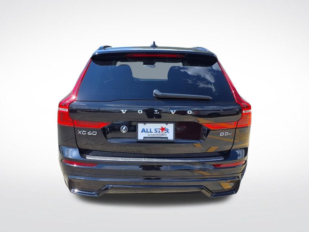 2024 Volvo XC60 Plus Dark Theme