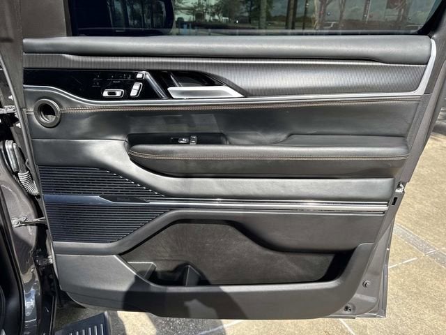 2024 Jeep Grand Wagoneer L Series III Obsidian