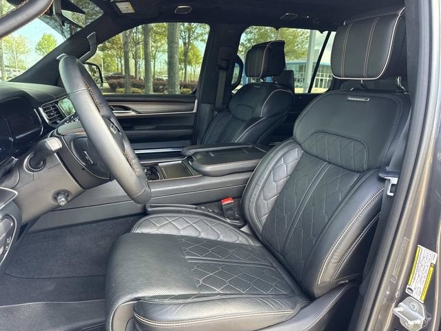 2024 Jeep Grand Wagoneer L Series III Obsidian