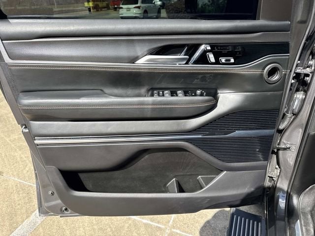 2024 Jeep Grand Wagoneer L Series III Obsidian