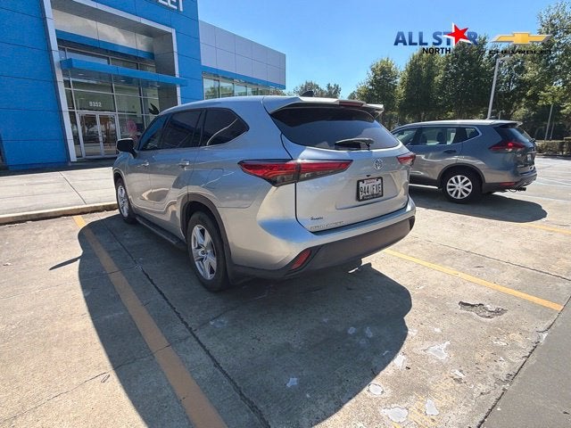 2022 Toyota Highlander LE