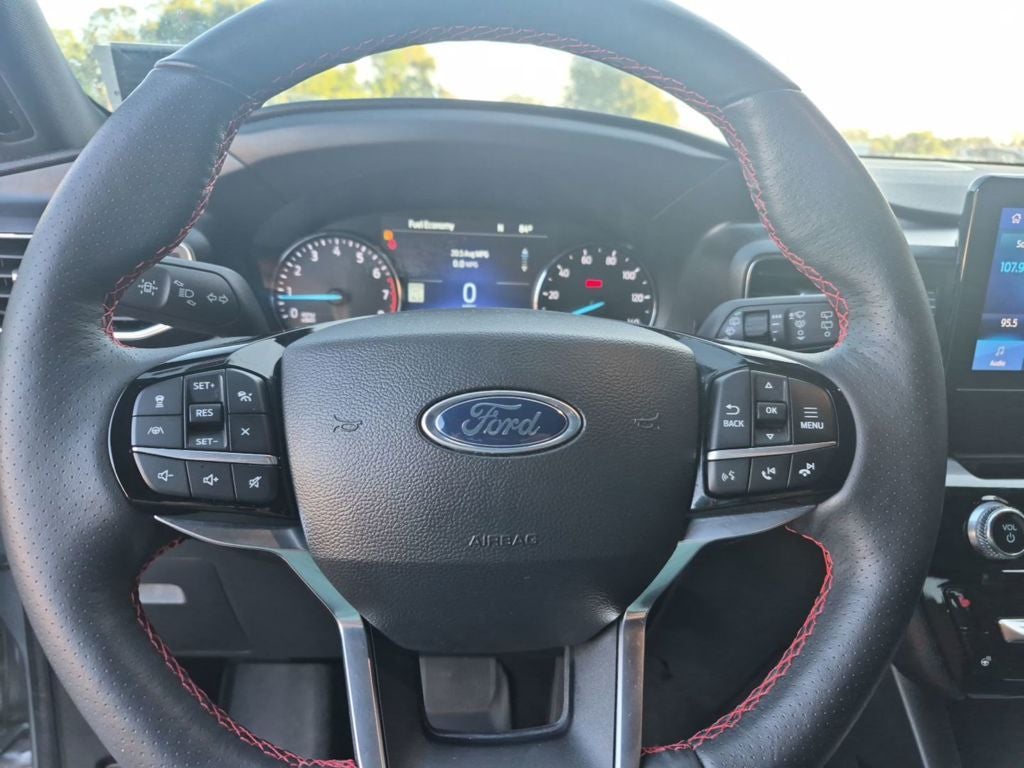 2024 Ford Explorer ST-Line