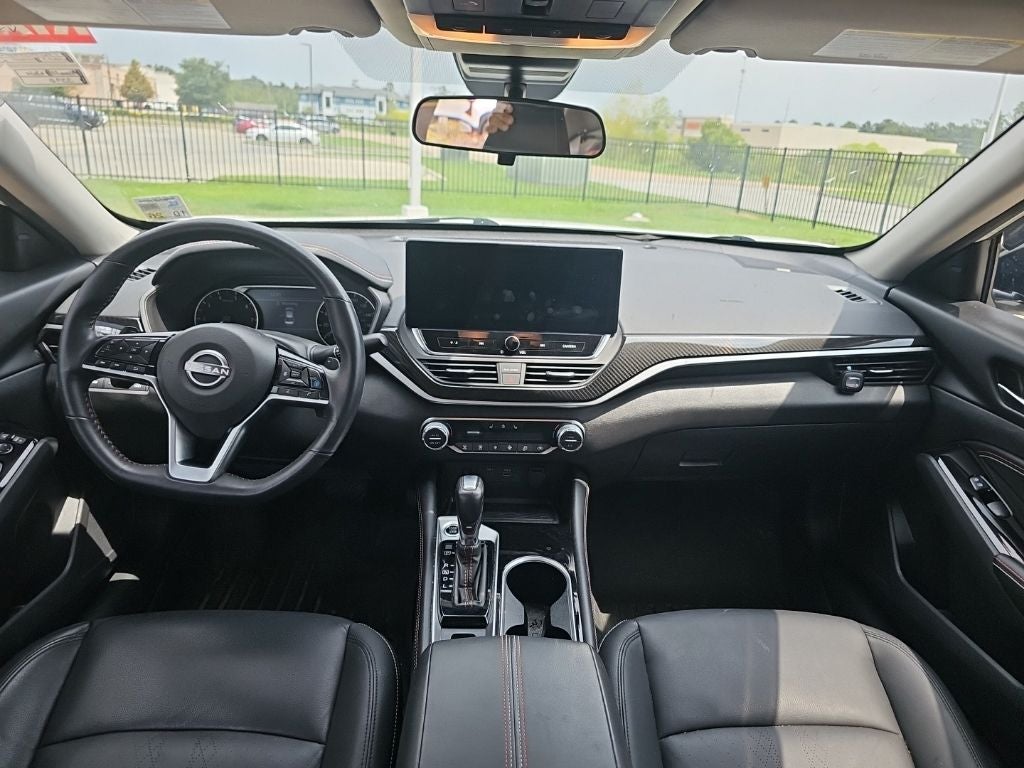 2023 Nissan Altima 2.0 SR