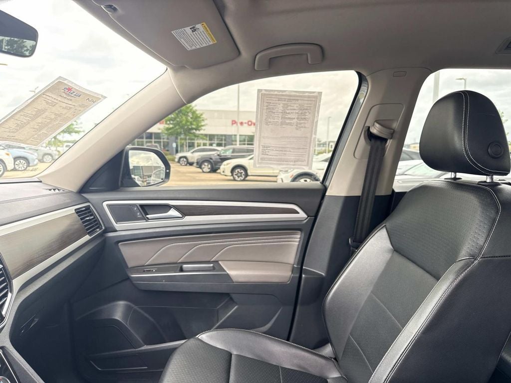2022 Volkswagen Atlas 3.6L V6 SE w/Technology