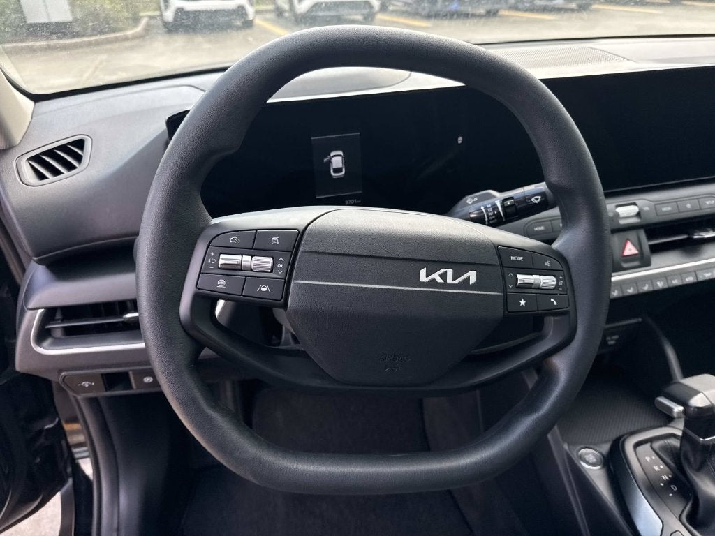 2025 Kia K4 LX