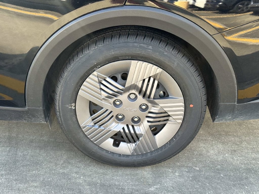 2025 Kia K4 LX