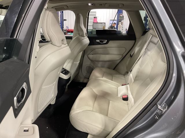 2021 Volvo XC60 T6 Inscription