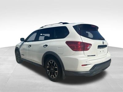 2020 Nissan Pathfinder SL