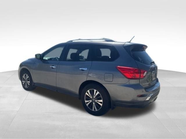 2017 Nissan Pathfinder SV