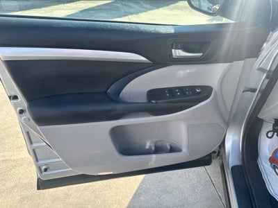 2016 Toyota Highlander XLE V6