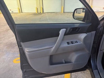 2013 Toyota Highlander Base Plus V6