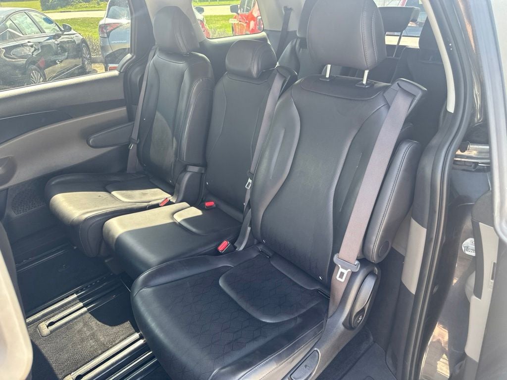 2025 Kia Carnival LXS
