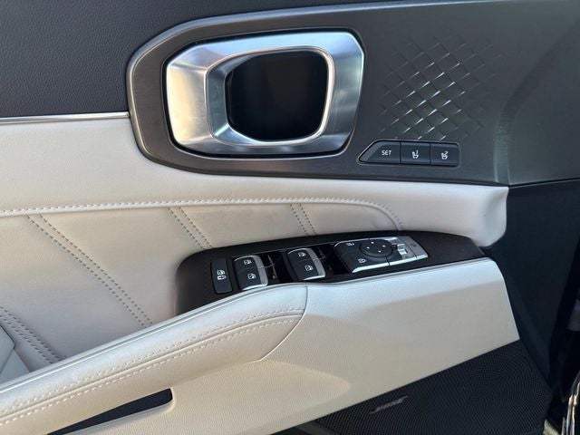 2023 Kia Sorento Plug-In Hybrid SX Prestige