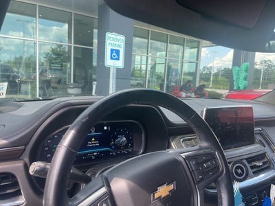 2023 Chevrolet Suburban LT