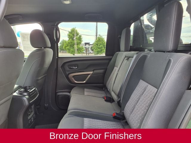 2024 Nissan Titan SV