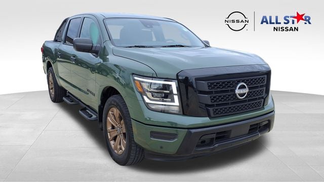 2024 Nissan Titan SV