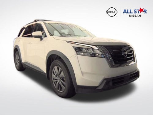2022 Nissan Pathfinder SV
