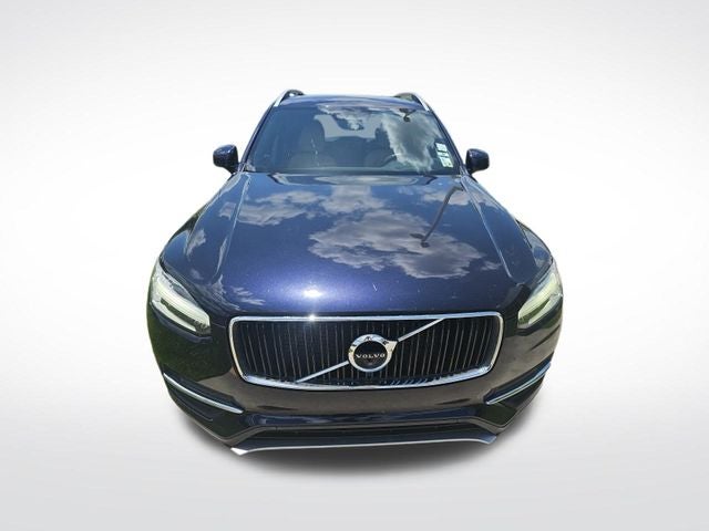 2017 Volvo XC90 T6 Momentum