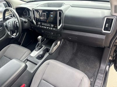 2025 Nissan Frontier SV