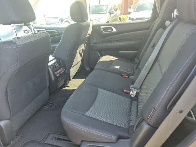 2019 Nissan Pathfinder S