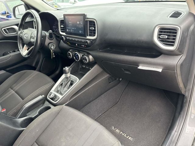 2022 Hyundai Venue SEL