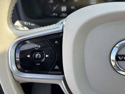 2019 Volvo XC90 Momentum