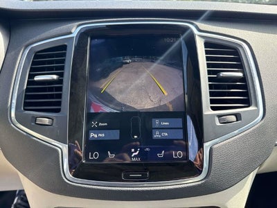 2019 Volvo XC90 Momentum